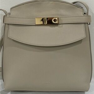 FERRAGAMO Soft Leather Hug Messenger Bag Stone